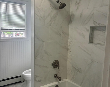 75 Carleton Avenue - Photo Thumbnail 17
