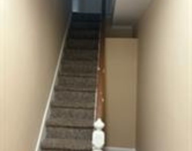 75 Carleton Avenue - Photo Thumbnail 8