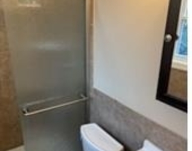 75 Carleton Avenue - Photo Thumbnail 7