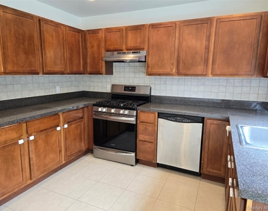 63 Dunwood Road - Photo Thumbnail 5