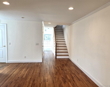 63 Dunwood Road - Photo Thumbnail 3