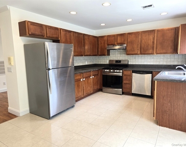 63 Dunwood Road - Photo Thumbnail 7
