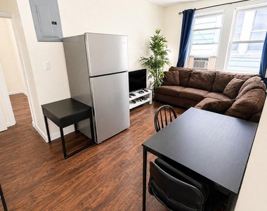 8269 166th Street - Photo Thumbnail 3
