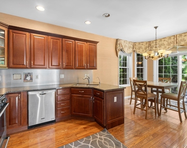 1 Pinehurst Circle - Photo Thumbnail 12