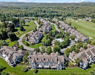 1 Pinehurst Circle - Photo Thumbnail 31