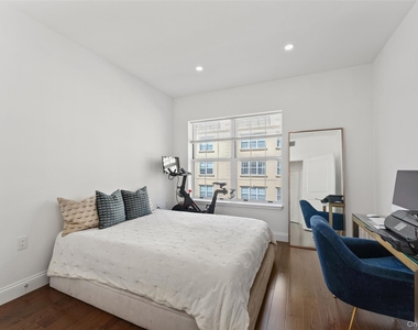 10 Byron Place - Photo Thumbnail 10