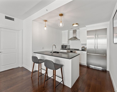 10 Byron Place - Photo Thumbnail 5