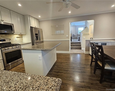 1 Kensington Court - Photo Thumbnail 10