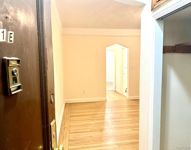 88 Lincoln Avenue - Photo Thumbnail 13