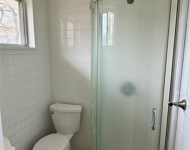 14 Mastic Boulevard - Photo Thumbnail 11