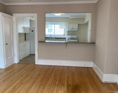 46 Sterling Court - Photo Thumbnail 8