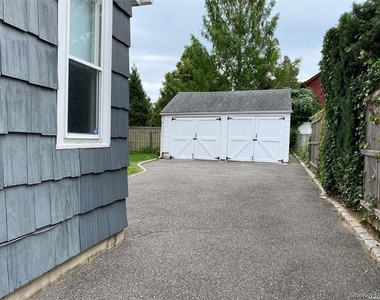 46 Sterling Court - Photo Thumbnail 2