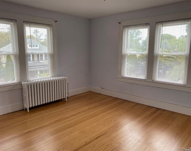 46 Sterling Court - Photo Thumbnail 13