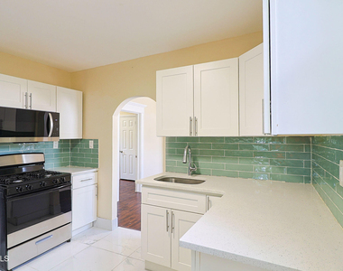 33 W Pine Street - Photo Thumbnail 1