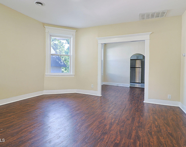 33 W Pine Street - Photo Thumbnail 7