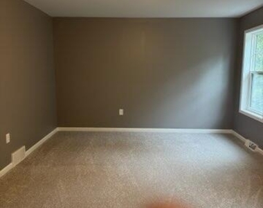 471 Grooms Road - Photo Thumbnail 14