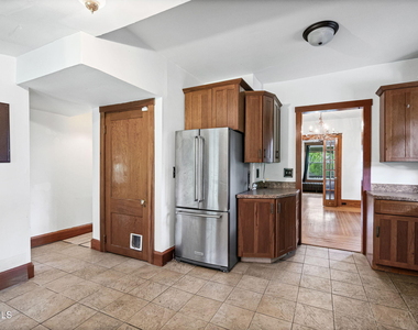 2301 Campbell Avenue - Photo Thumbnail 18