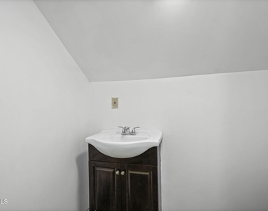 2301 Campbell Avenue - Photo Thumbnail 32
