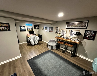 5 Nicholas Drive - Photo Thumbnail 12