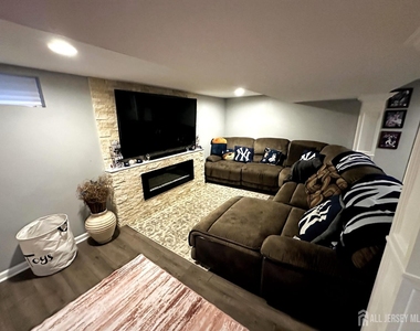 5 Nicholas Drive - Photo Thumbnail 11