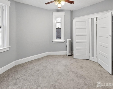 53 Sanhican Drive - Photo Thumbnail 7