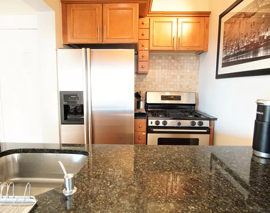 150 W 56th Street - Photo Thumbnail 2