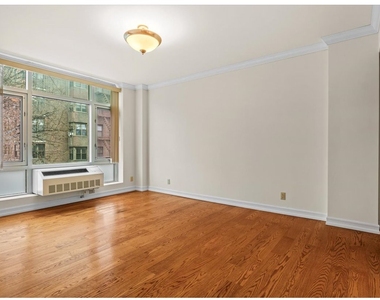 3511 Cambridge Avenue - Photo Thumbnail 4