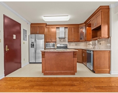 3511 Cambridge Avenue - Photo Thumbnail 2