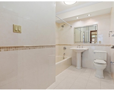 3511 Cambridge Avenue - Photo Thumbnail 6