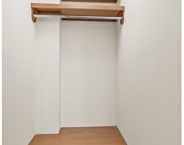 3511 Cambridge Avenue - Photo Thumbnail 10