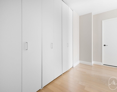 345 E 94th Street - Photo Thumbnail 3
