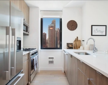 345 E 94th Street - Photo Thumbnail 2