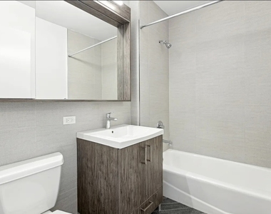 345 E 94th Street - Photo Thumbnail 5