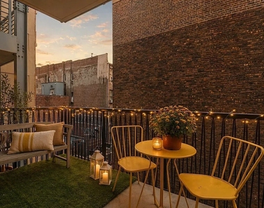 330 Grand Street - Photo Thumbnail 9