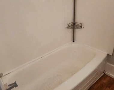 12083 Winchester Avenue - Photo Thumbnail 5