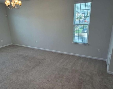 501 Rolling Valley Drive - Photo Thumbnail 11