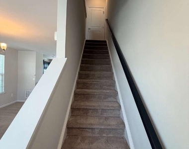 501 Rolling Valley Drive - Photo Thumbnail 21