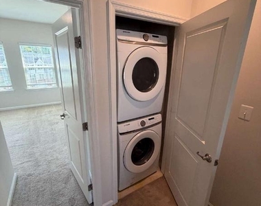501 Rolling Valley Drive - Photo Thumbnail 30