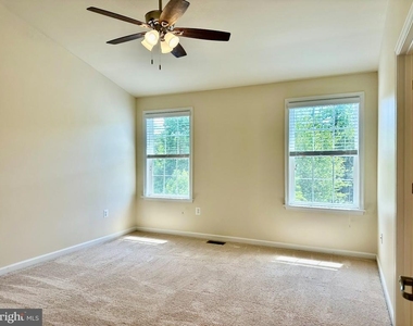 121 Hidden Brook Drive - Photo Thumbnail 14