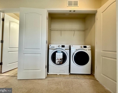 121 Hidden Brook Drive - Photo Thumbnail 22