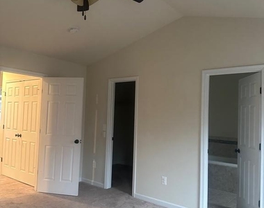 2233 Mallard Landing Drive - Photo Thumbnail 25