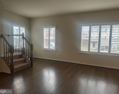 2233 Mallard Landing Drive - Photo Thumbnail 19
