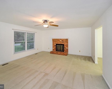 3914 Doran Road - Photo Thumbnail 2