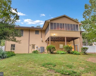 3914 Doran Road - Photo Thumbnail 19