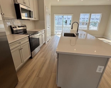 4362 Southerby Drive - Photo Thumbnail 16