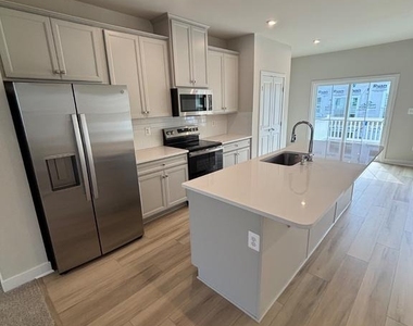 4362 Southerby Drive - Photo Thumbnail 15