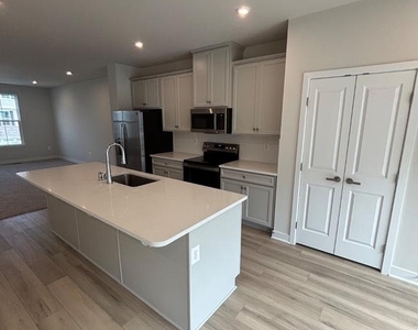 4362 Southerby Drive - Photo Thumbnail 17