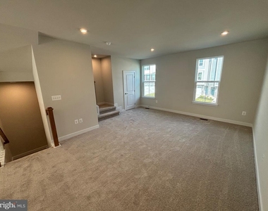 4362 Southerby Drive - Photo Thumbnail 24