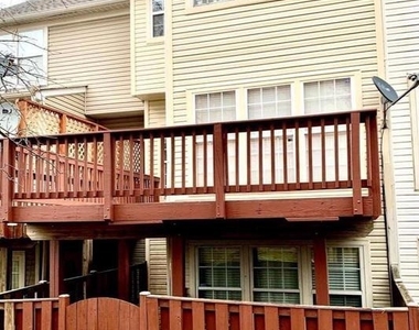 4087 Thackery - Photo Thumbnail 23