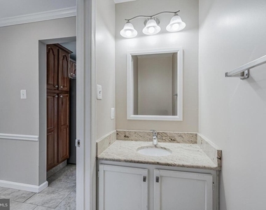 11236 Stagestone Way - Photo Thumbnail 11
